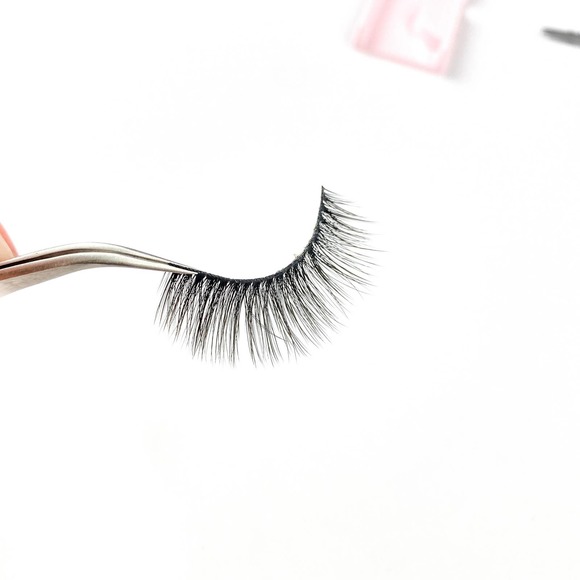 Violet Natural Full & Long Volume False Lashes - Picture 8 of 13